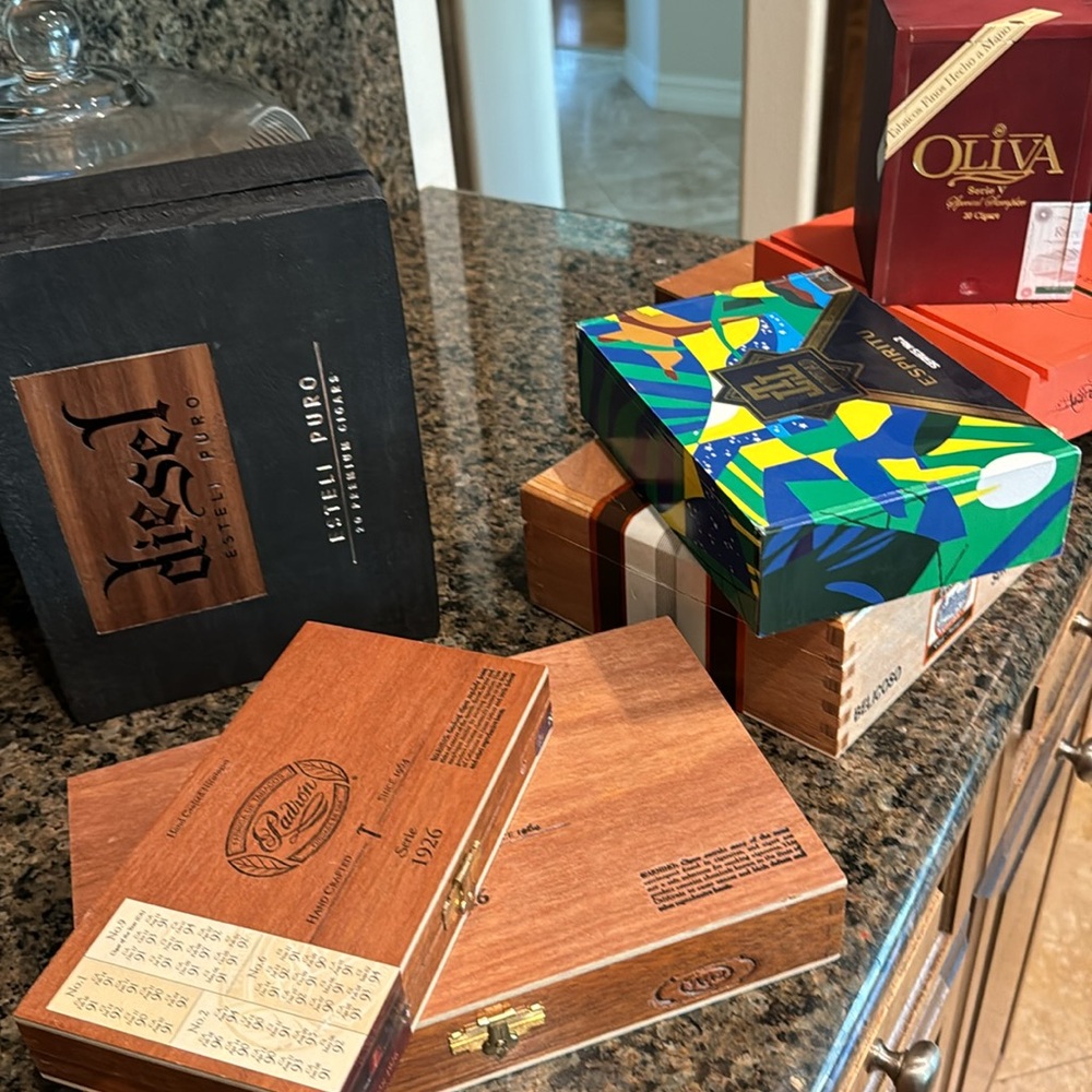 SOLD Out !! Two boxes $8 - Picture 3 of 10